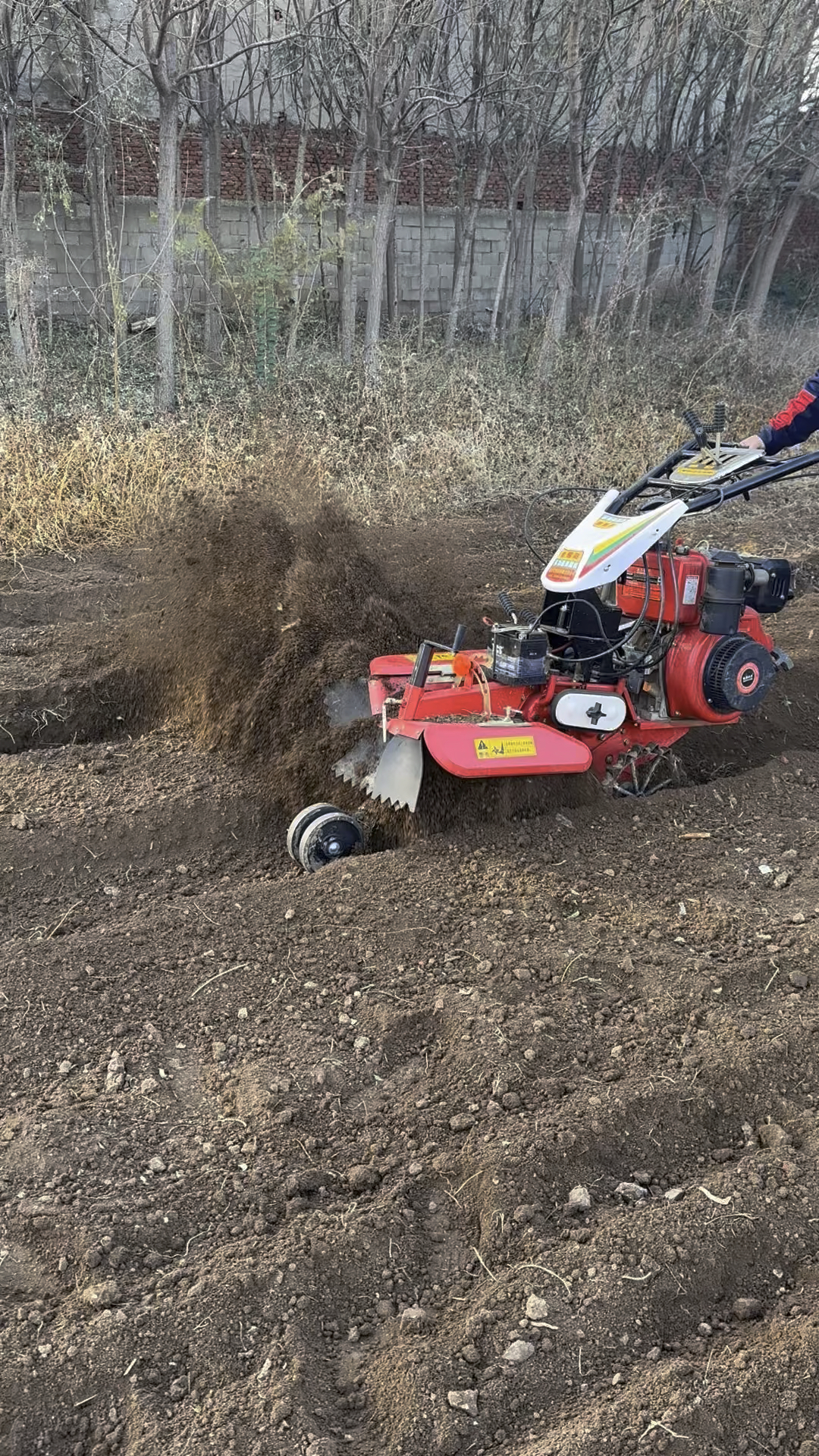 单面培土机,大葱大姜开沟培土机-度小视