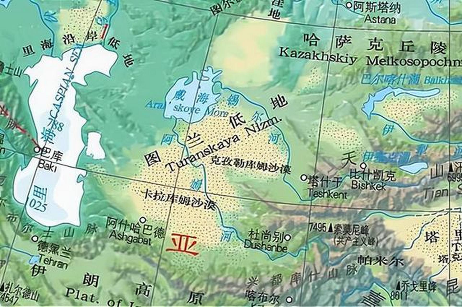 咸海本来拥有丰富的渔业资源,60年代以前每年可以捕获五万吨鱼,80年代