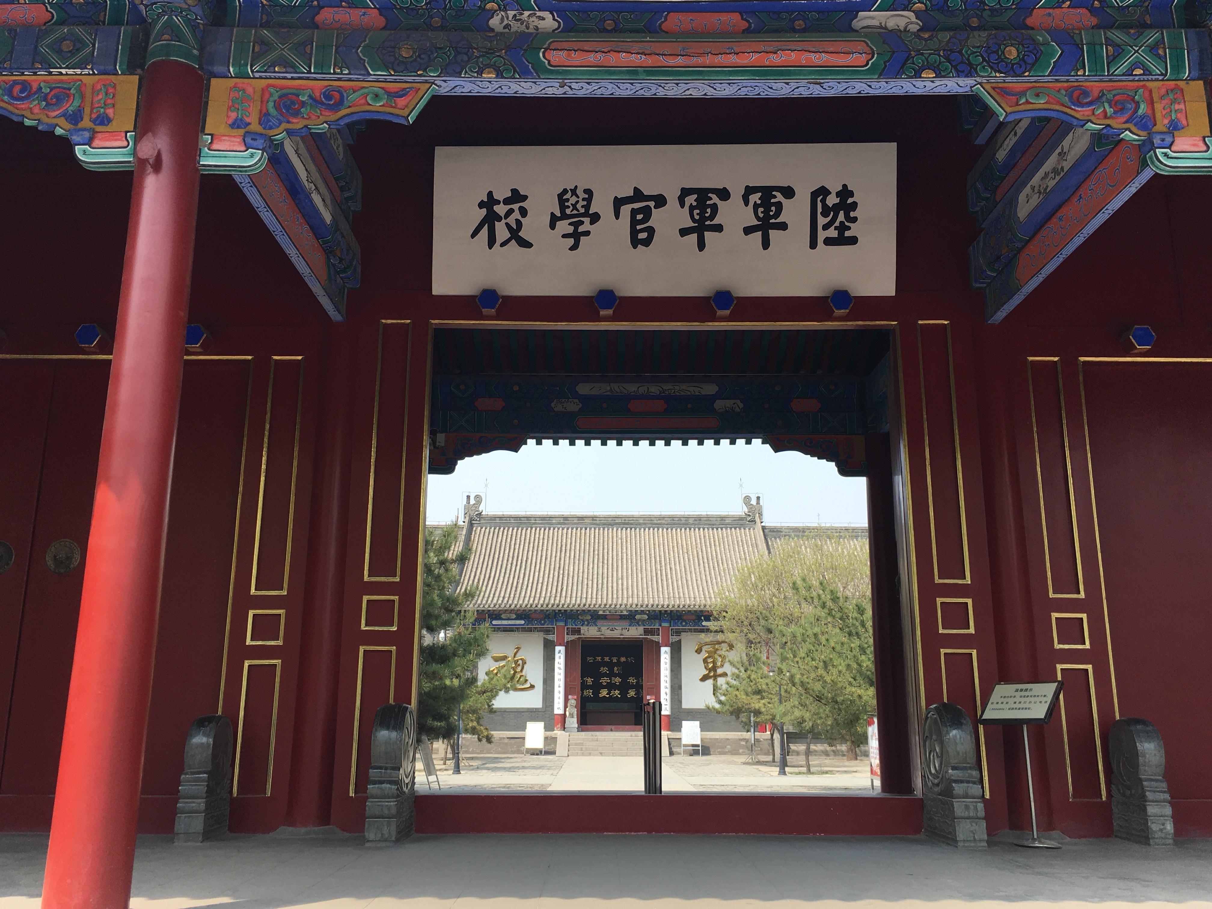 功德林首批特赦战犯陈长捷,多年后却杀妻自尽,他为何也这么做?