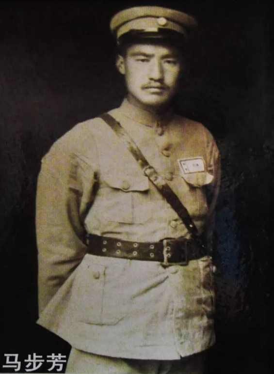 1958年,马步芳老家发生大暴动,解放军一个团被几万叛匪包围