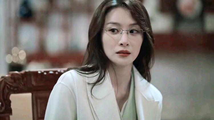 美得要人命!39岁仍单身的王丽坤,为什么没有人拱呢?