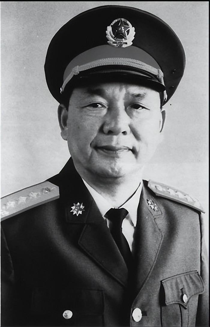 1987年我国上将被造谣是特务,邓公严令彻查,真相却众人潸然泪下