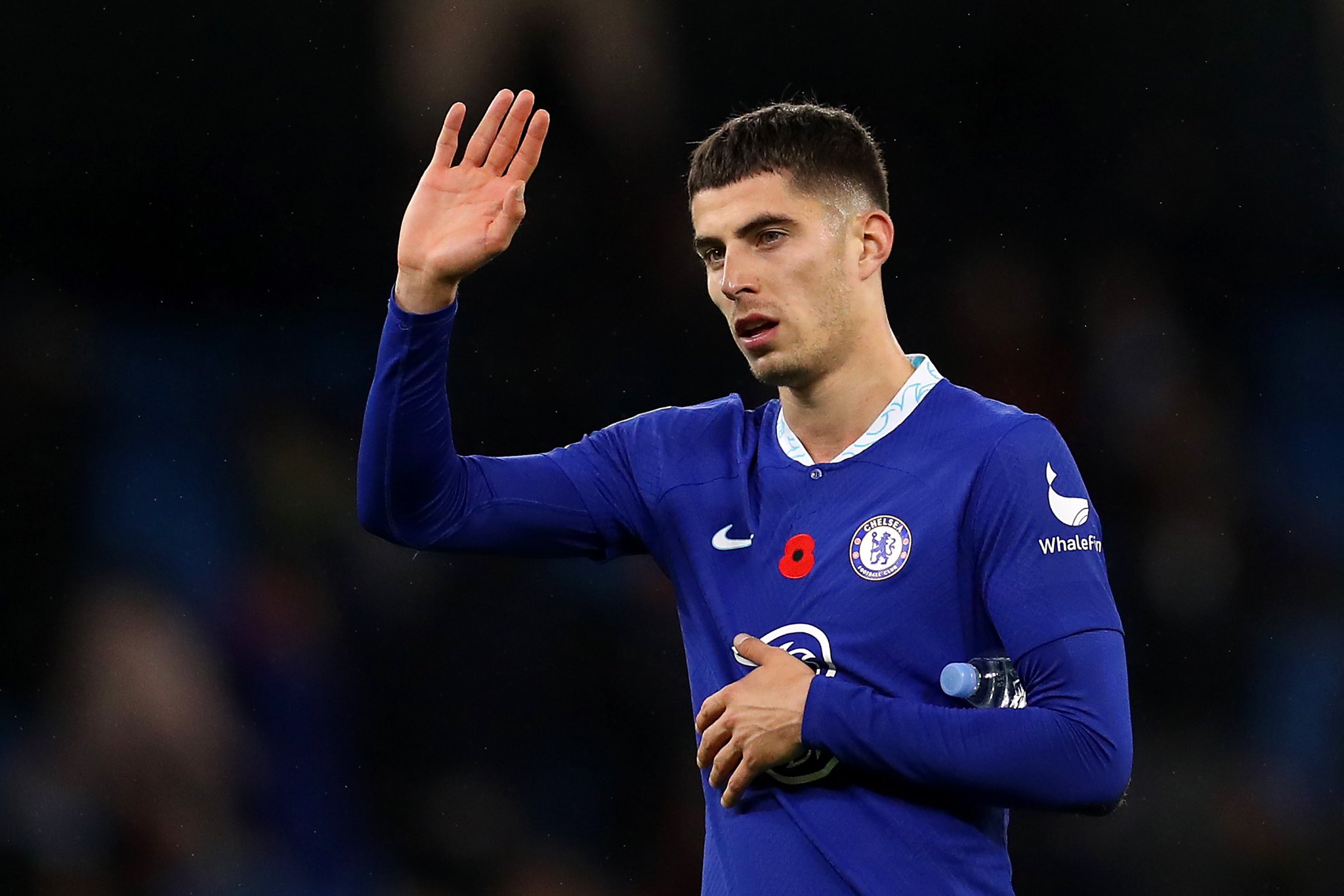 中场售价排行出炉,巴萨,切尔西4将上榜,10人中水货过半