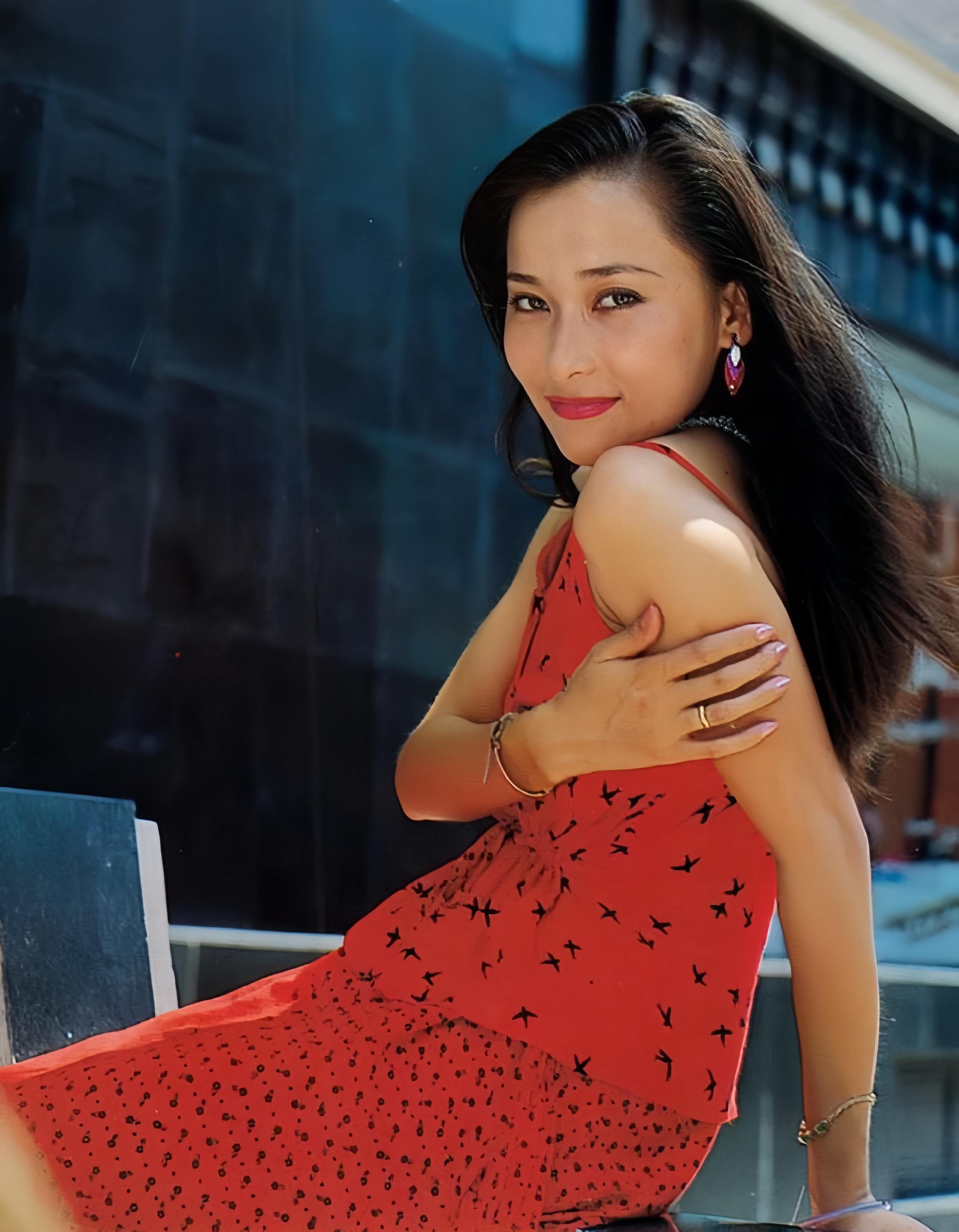 阿娣的扮演者麦文燕出生于北京,1980年,她考入了广东电视台演员剧团