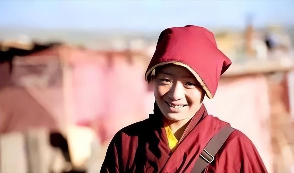 中国最大尼姑庵,有2万女性在此修行,天黑后必须遵守一条死规定