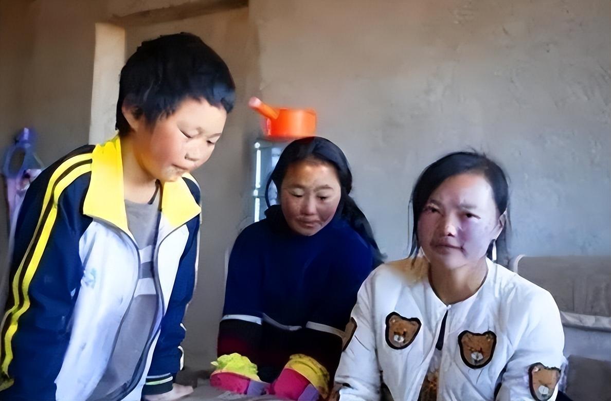 回顾贫困男孩获捐赠70万,却被曝仅到手500元,当地教育局如何回应