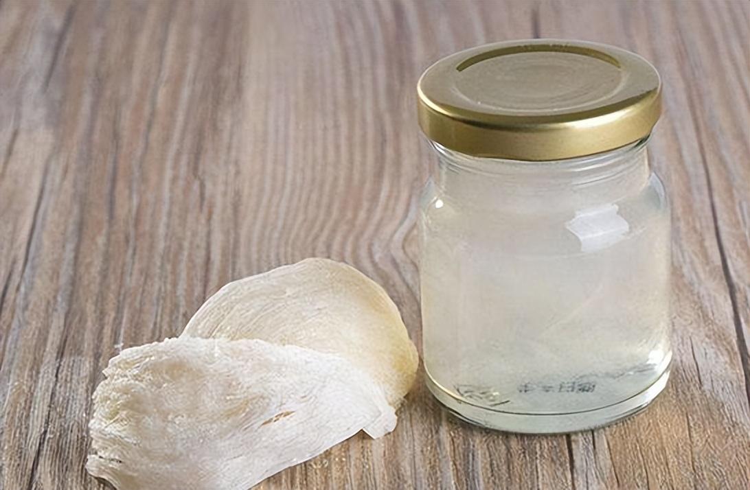 彼时,一桩"假血燕事件"使得燕窝行业遭遇前所未有的信任危机.