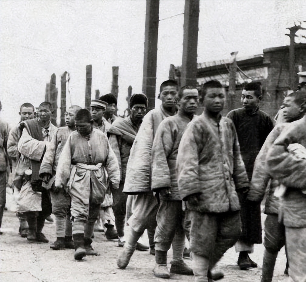 国军降将曾泽生,朝鲜战场连创五个"第一",彭老总还曾鞠躬致敬