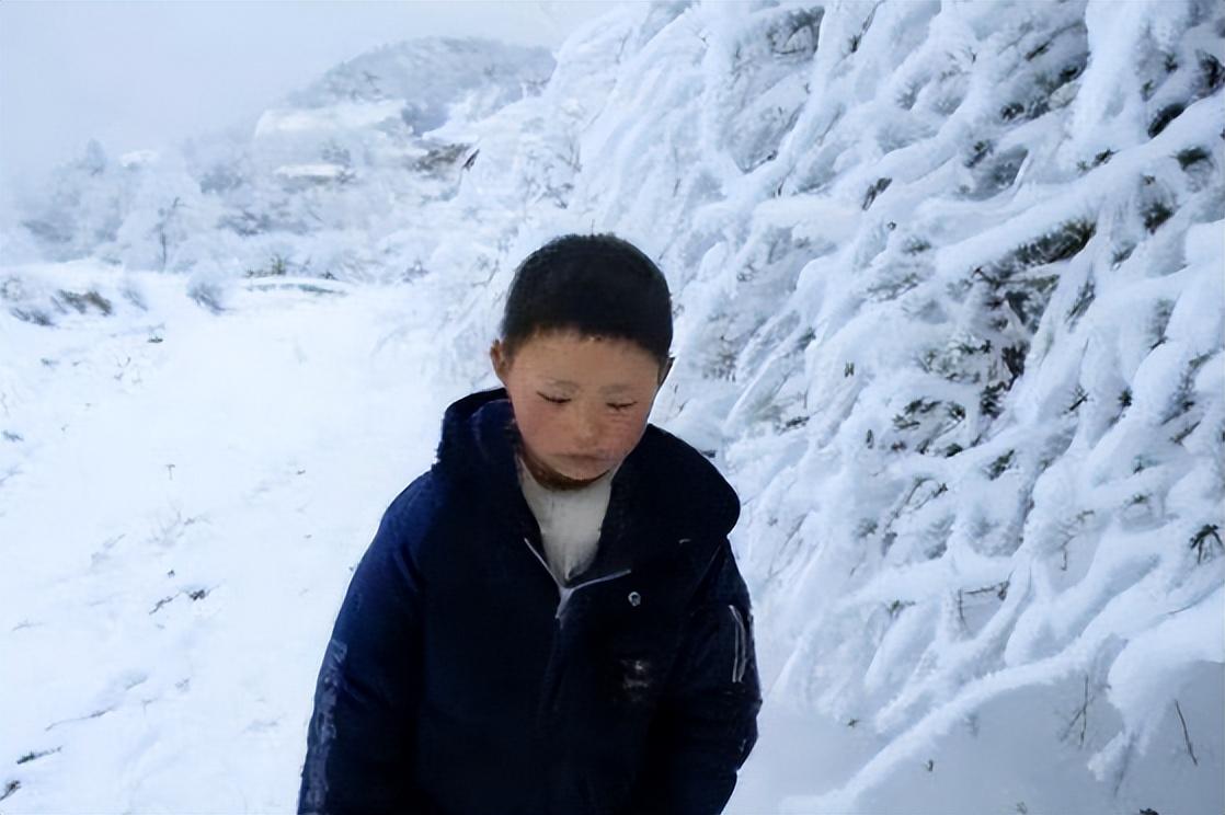 回顾贫困男孩获捐赠70万,却被曝仅到手500元,当地教育局如何回应