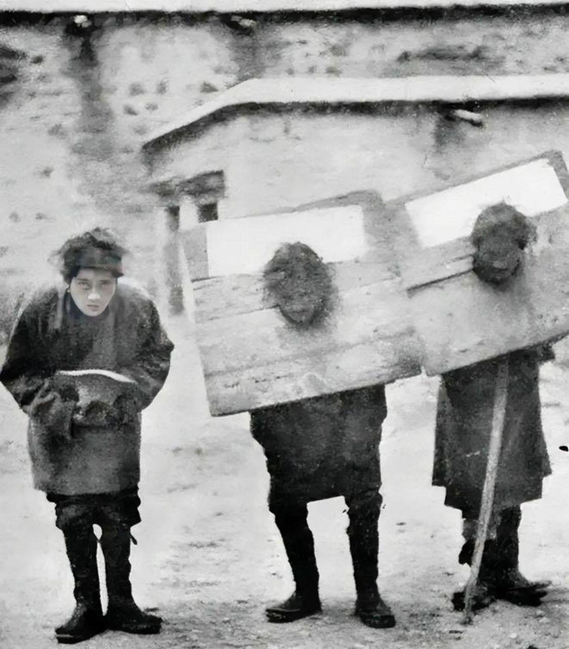 下深刻第一印象的是:当时仅有两万多人口的拉萨, 乞丐少说也有2000人