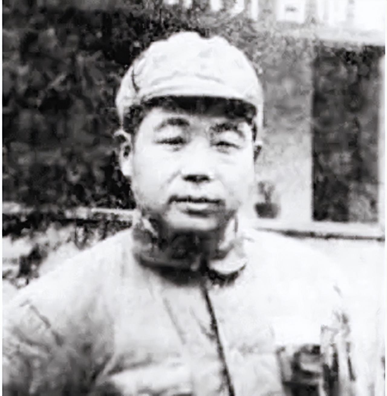 在解放军中陈锡联和陈再道之所以能和陈赓并列,除了姓氏原因也是因为