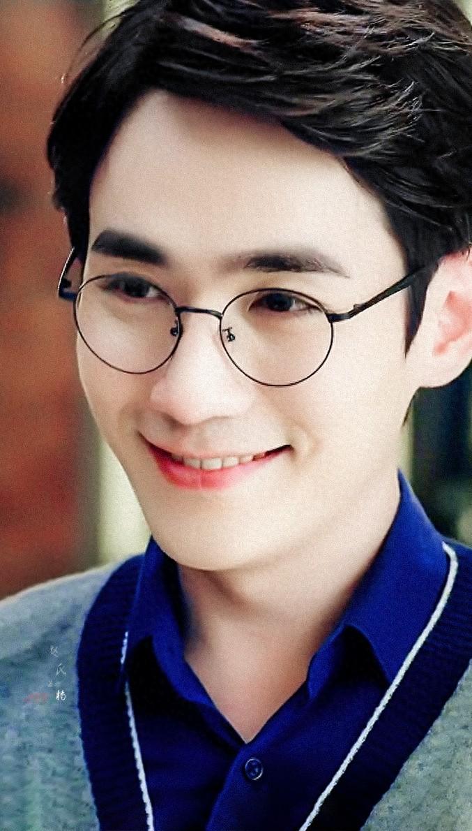 内娱公认的顶级神颜10位,李现第8许凯第6,王一博排第3