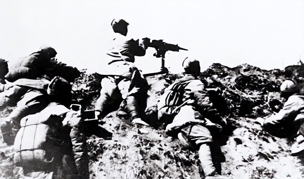 陈赓作为中野重要将领南下豫西,为消灭中原敌军中野发动宛东战役