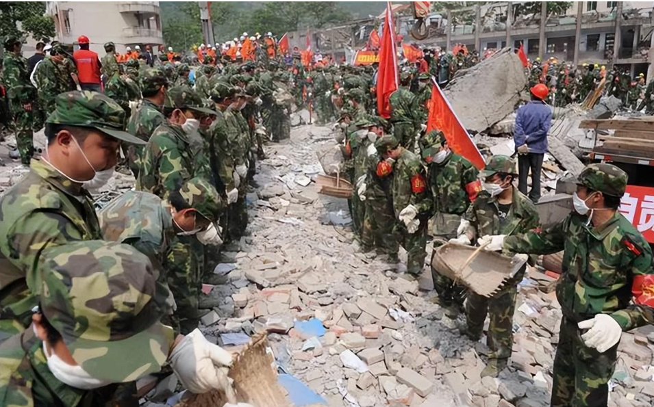 谈起这场灾难带来的伤痛,时任广元市市长马华泣不成声:"今天到了木鱼