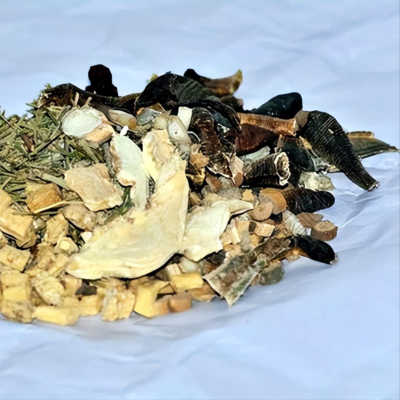 广西匪首被判死刑,狱中研究药书遭嘲讽,不久后志愿军却来信感谢