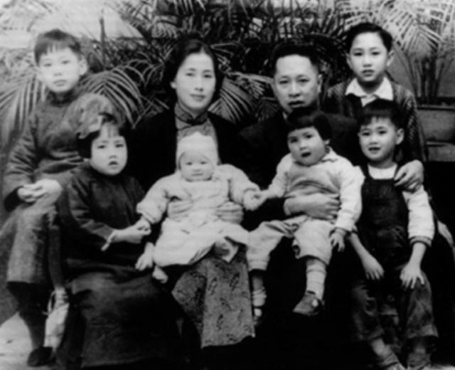 叶挺夫妇空难牺牲后,后人结局:长子成中将,孙子成著名导演