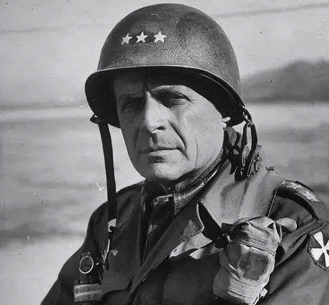 国军降将曾泽生,朝鲜战场连创五个"第一",彭老总还曾鞠躬致敬
