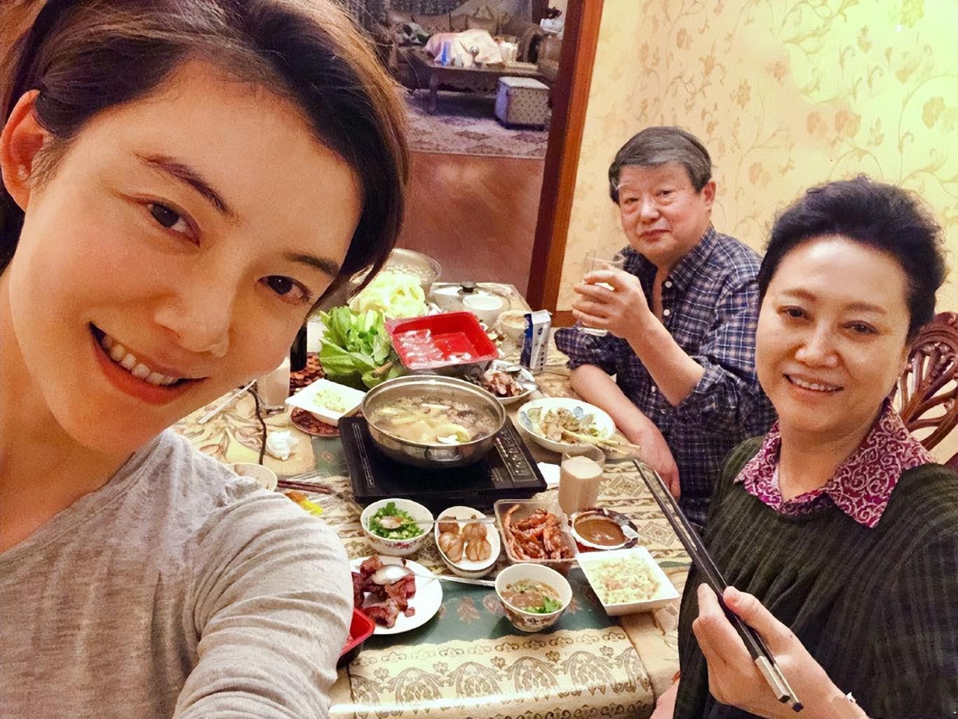 回顾《亮剑》真实夫妻,丁伟,李云龙,楚云飞,妻子一个赛一个美