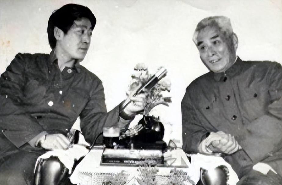 1975年黄维特赦后,台湾提出为他补发27年中将薪水,为何被拒绝?