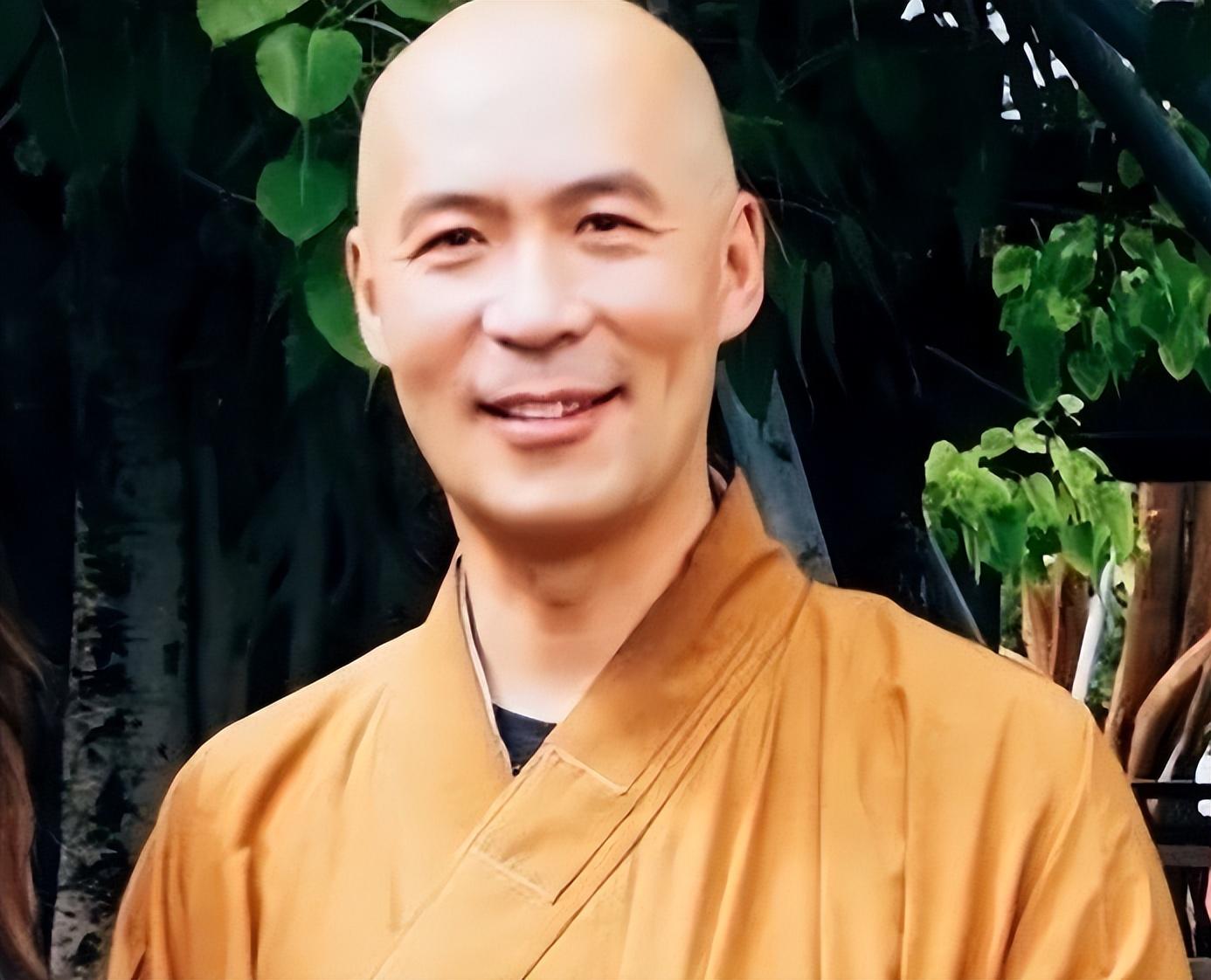 盘点至今未娶妻的8位大龄男星,各有各难言的苦衷,最大的已67岁