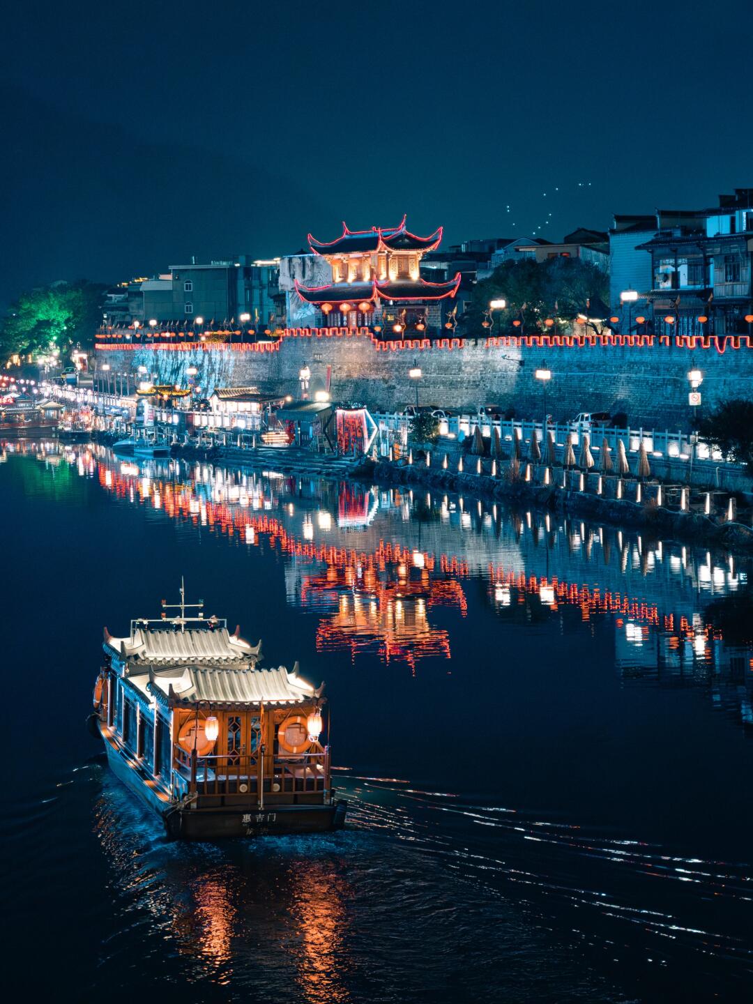 泉州这座古城  中国唯一一座世遗城市就是福建泉州.