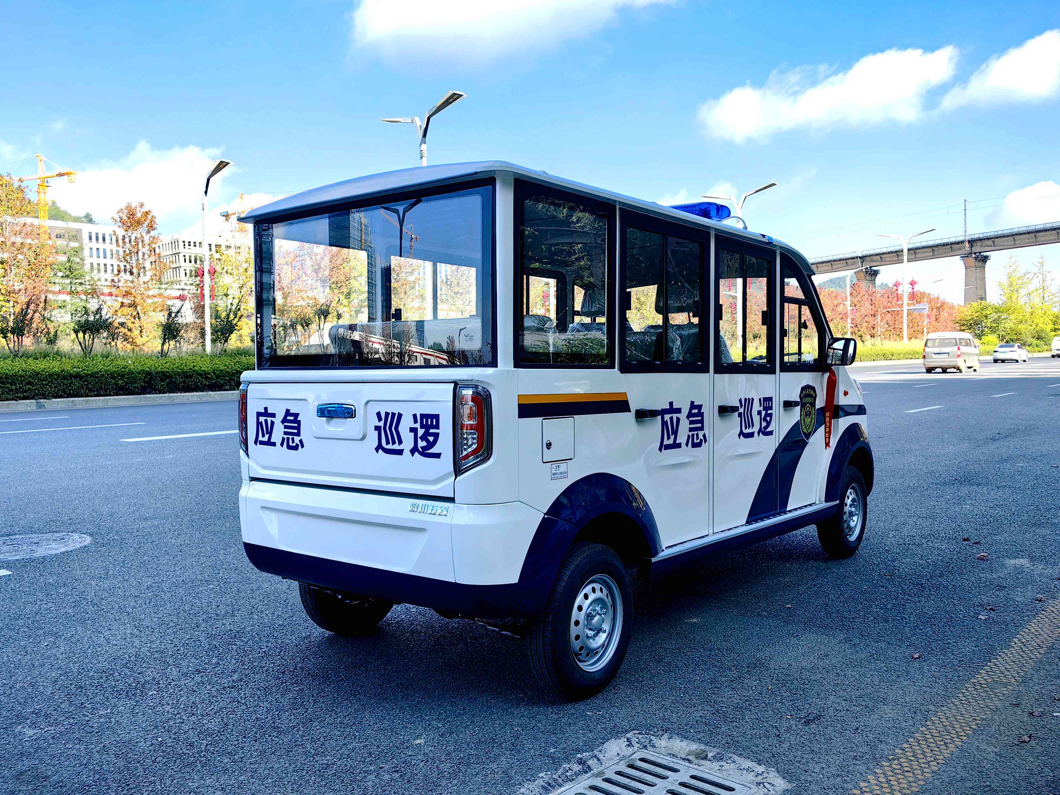 城管综合执法巡逻车