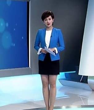 深圳卫视第一美女主持:张美曦,坚守20年成为王牌节目的一张名片