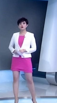 深圳卫视第一美女主持:张美曦,坚守20年成为王牌节目的一张名片