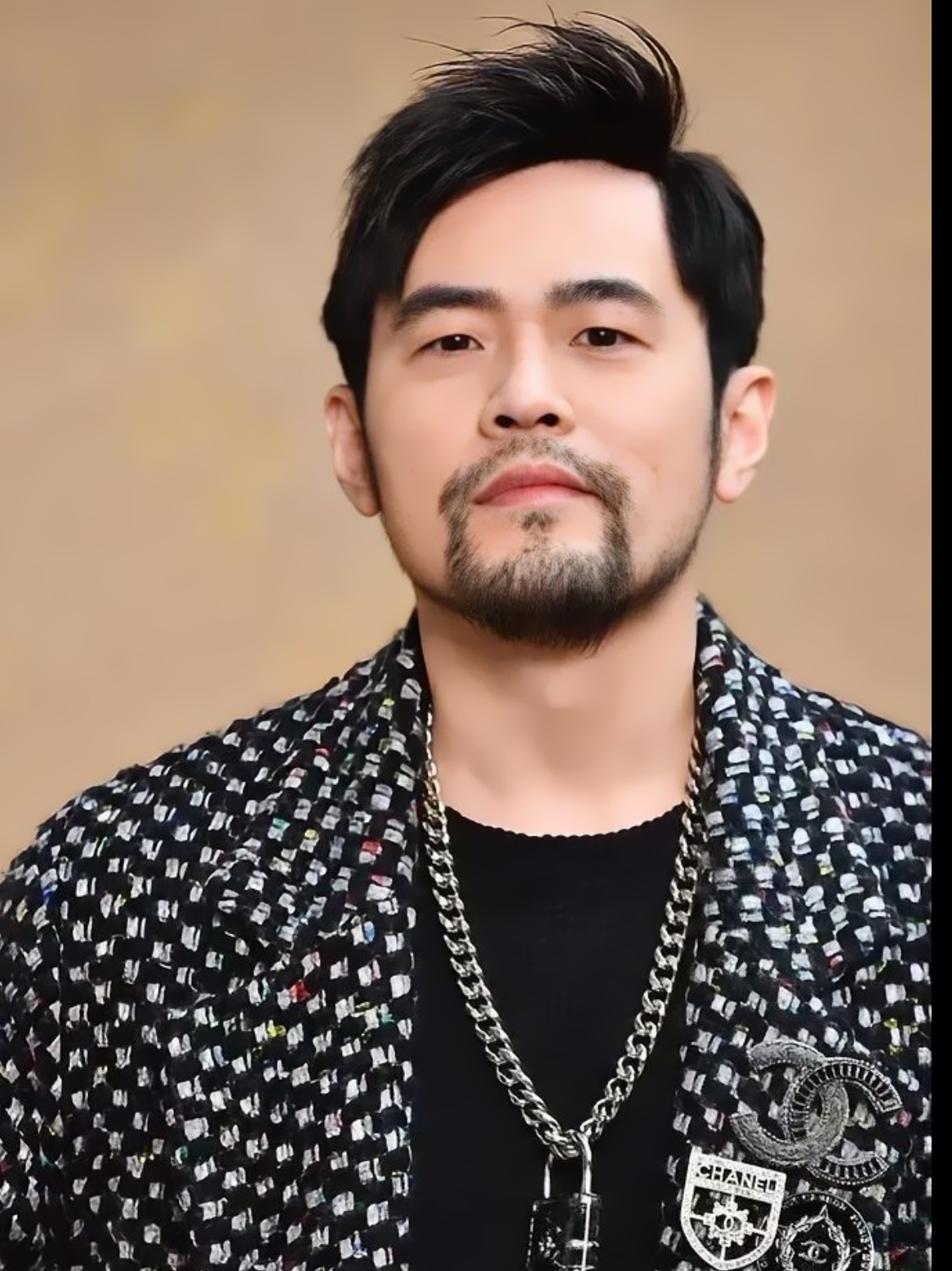 大家来算一算,周杰伦在杭州开四天演唱会能赚多少钱?