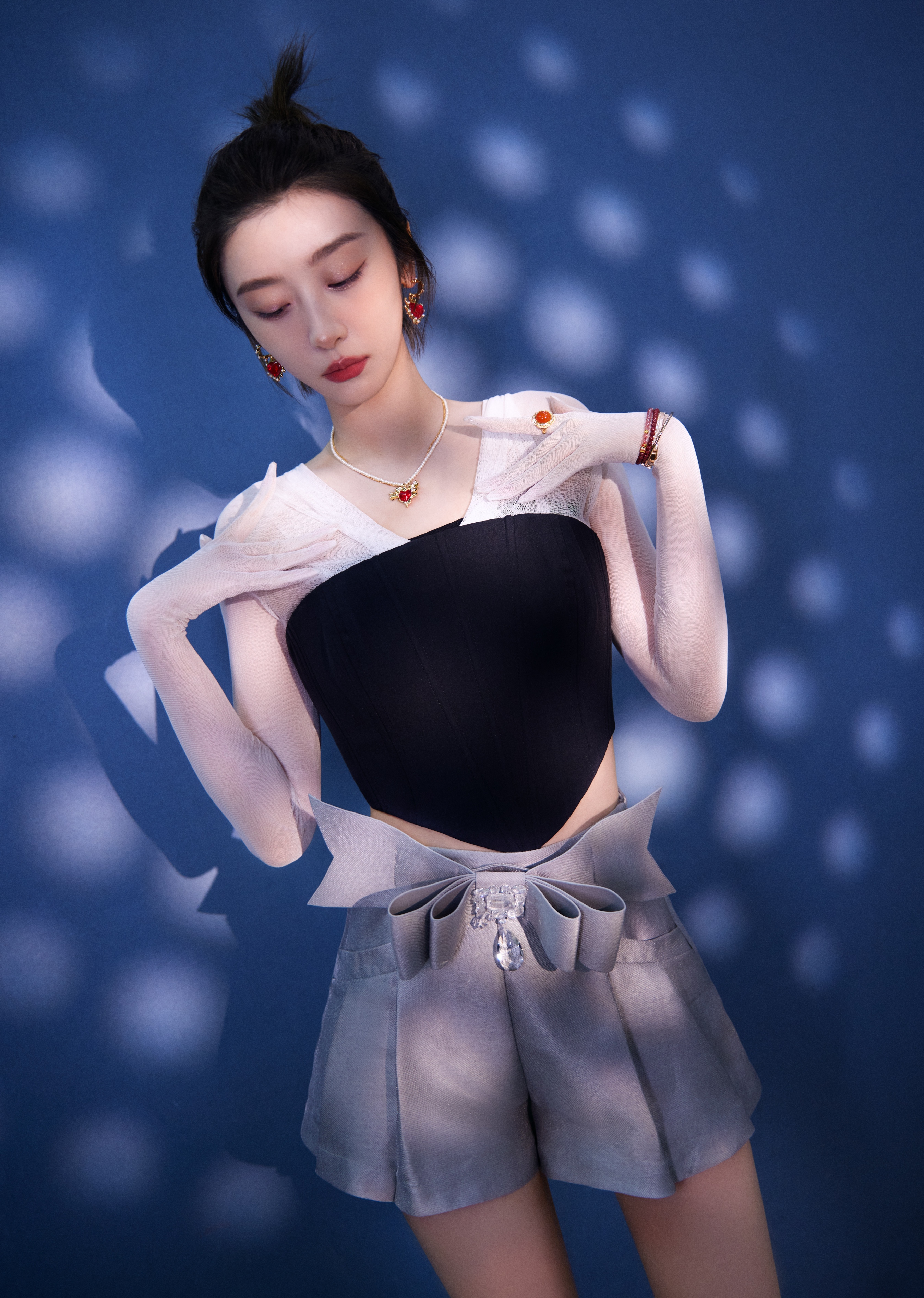 赵小棠,黑色丝袜,白色蕾丝手套,性感妩媚