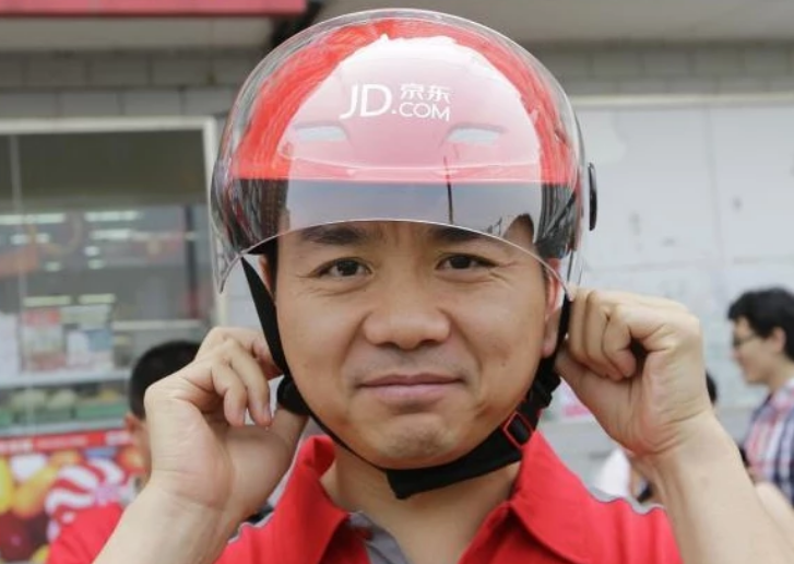 回顾上海一身价35亿总裁假扮农民工,到工地上班第一天,差点被开除