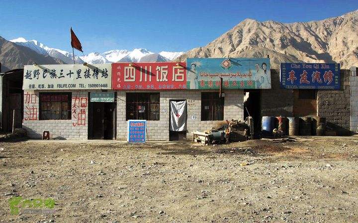 1950年,解放军接管被遗忘4年的边境哨所,意外发现8名国民党士兵