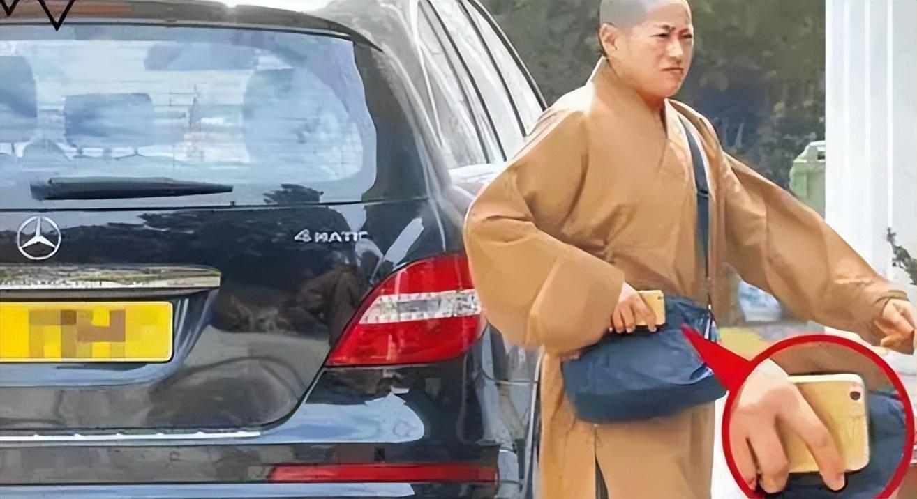 回顾尼姑开豪车住别墅,与2个和尚结婚,东窗事发时,屋里还藏着假发