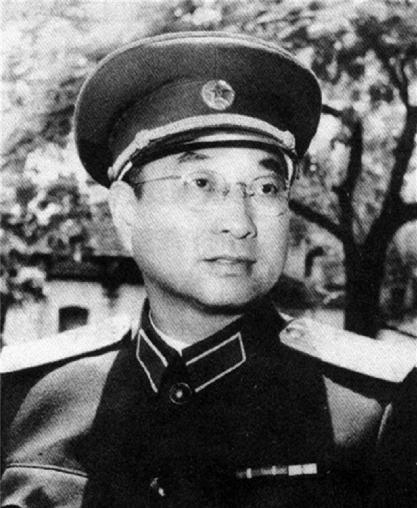 中共特工史上首个双重间谍,51年判死刑时说:陈赓周总理认识我