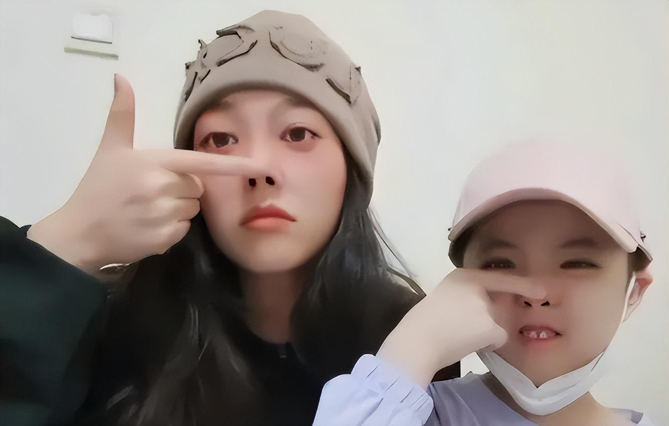 回顾9岁女孩确诊血癌,妈妈放弃治疗,90后姑姑倾家荡产救侄女