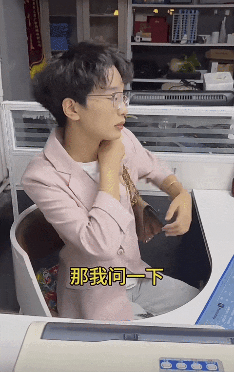 17岁的钟美美,靠什么火到了今天?
