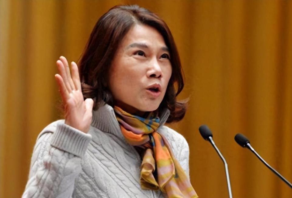 回顾套走董明珠26亿,拉王健林,刘强东下水,银隆新能源有何高人