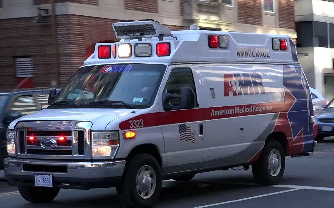 "林子大了什么鸟都有",美国所谓的人权和自由,也让纽约的不少阴暗角落