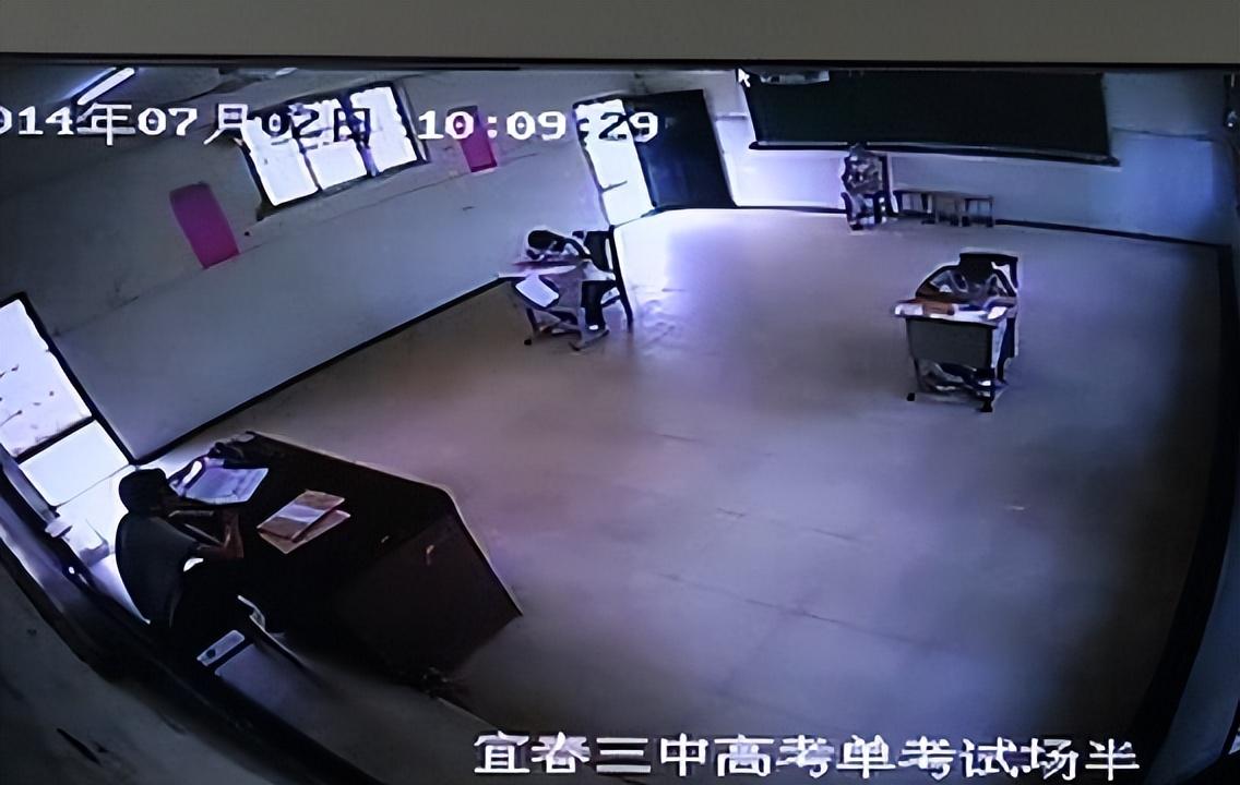 回顾:江西2位"夺刀少年",因救全车人错过高考,现在如何了?