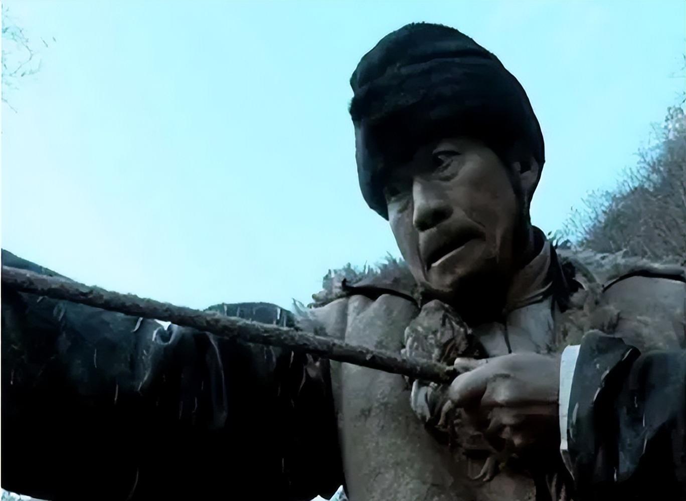 回顾《亮剑》18年后:2位已逝1位消失,女配反超田雨成一线大腕