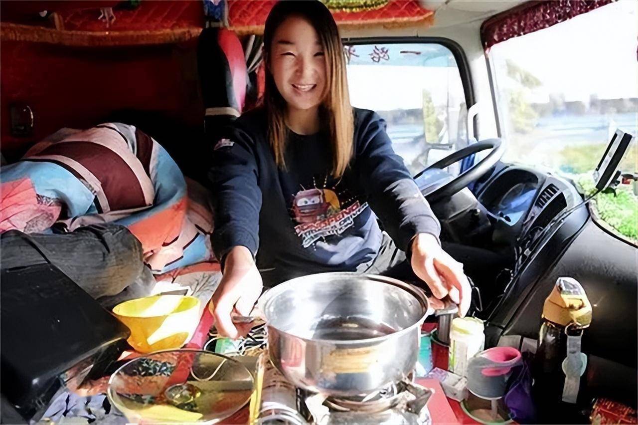 纪实90后女孩开货车,霸气征婚:我开卡车养你,给我爱情就好