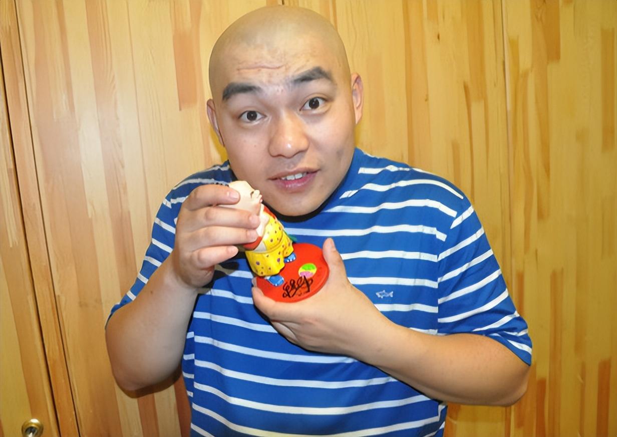 回顾赵本山"过气"徒弟现状,车祸失忆,无戏可拍,出狱后做网红