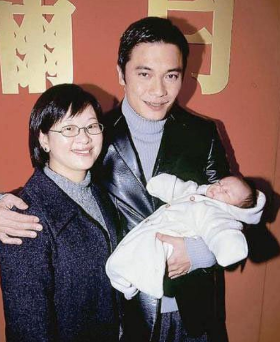 回顾演艺圈9对明星低调夫妻,看似平淡,实际恩爱有加,让人羡慕