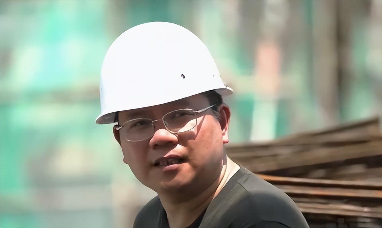 狼狈不堪的大富豪