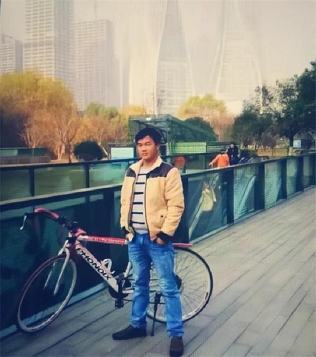 2018年张扣扣被判处死刑,临刑前对父亲说了五个字:爸爸,没事的