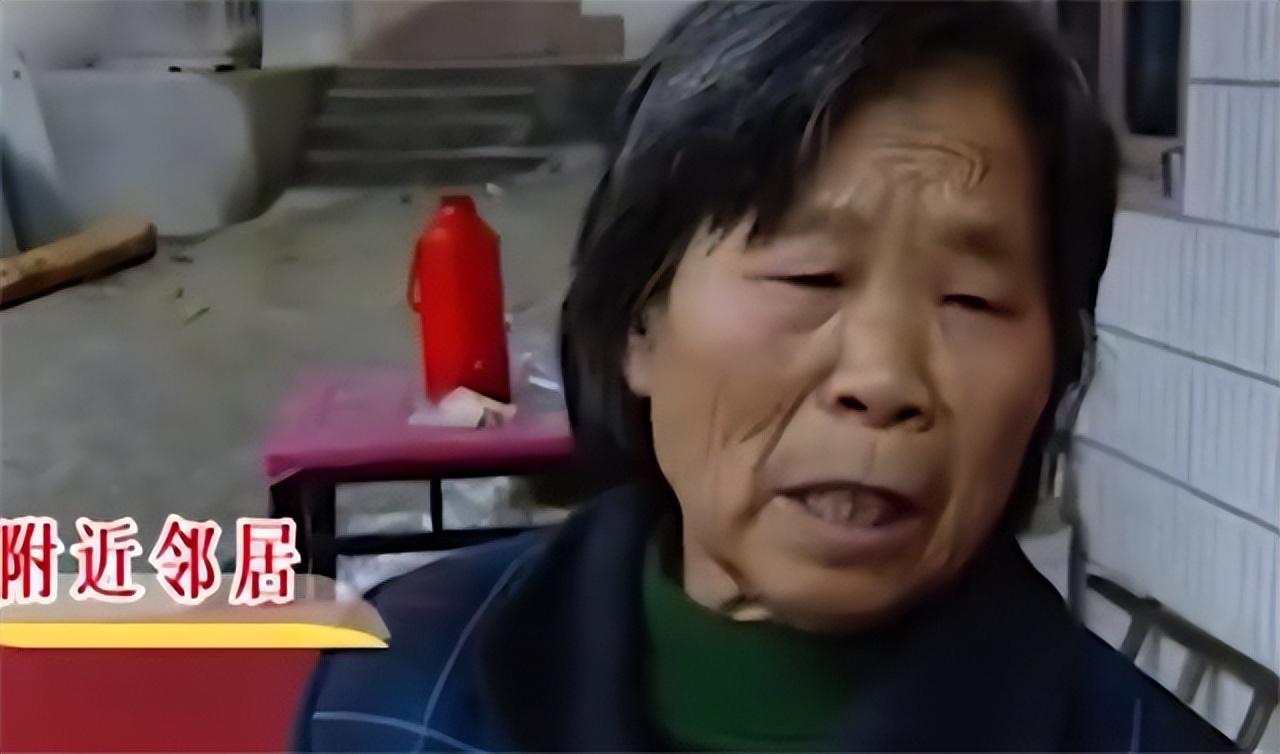 回顾:84岁老人离世,儿女在灵堂前为遗产争吵,女儿:要开棺验尸