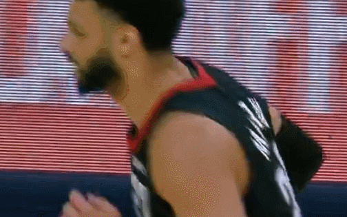 NBA季后赛掘金vs湖人 贾马尔穆雷压哨绝杀 丹佛掘金主场逆转洛杉矶湖人_约基奇27+20+10穆雷压哨绝杀 掘金险胜湖人2-0