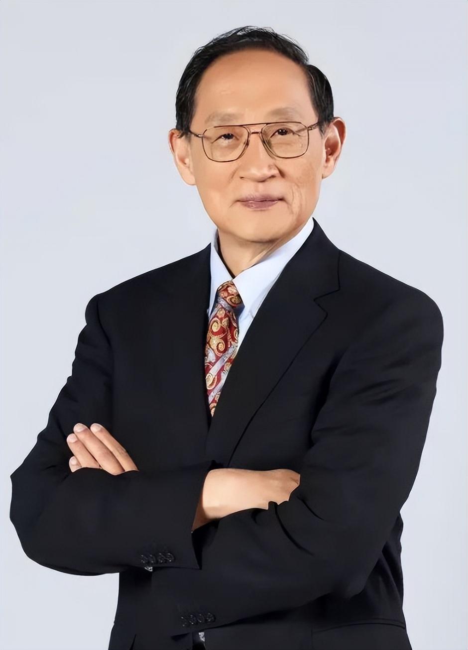 长子当富士康董事长,三儿子是