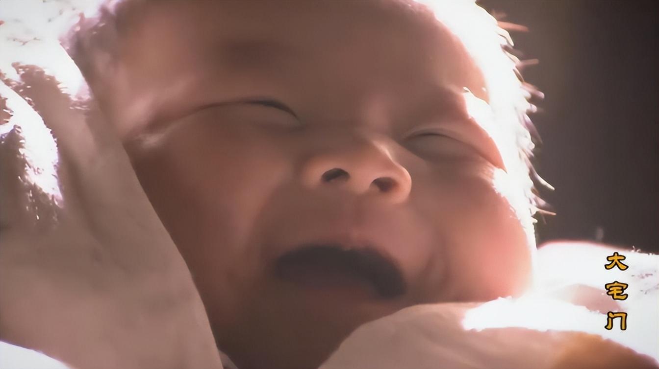 回顾《大宅门》22年,演员境况差距大,9位已逝,配角翻红成顶流