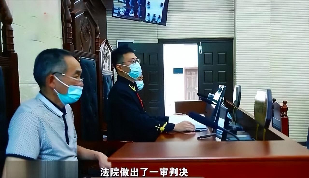 19年重庆一升学宴变悲剧,死者儿子将7人告上法庭,最终由谁负责